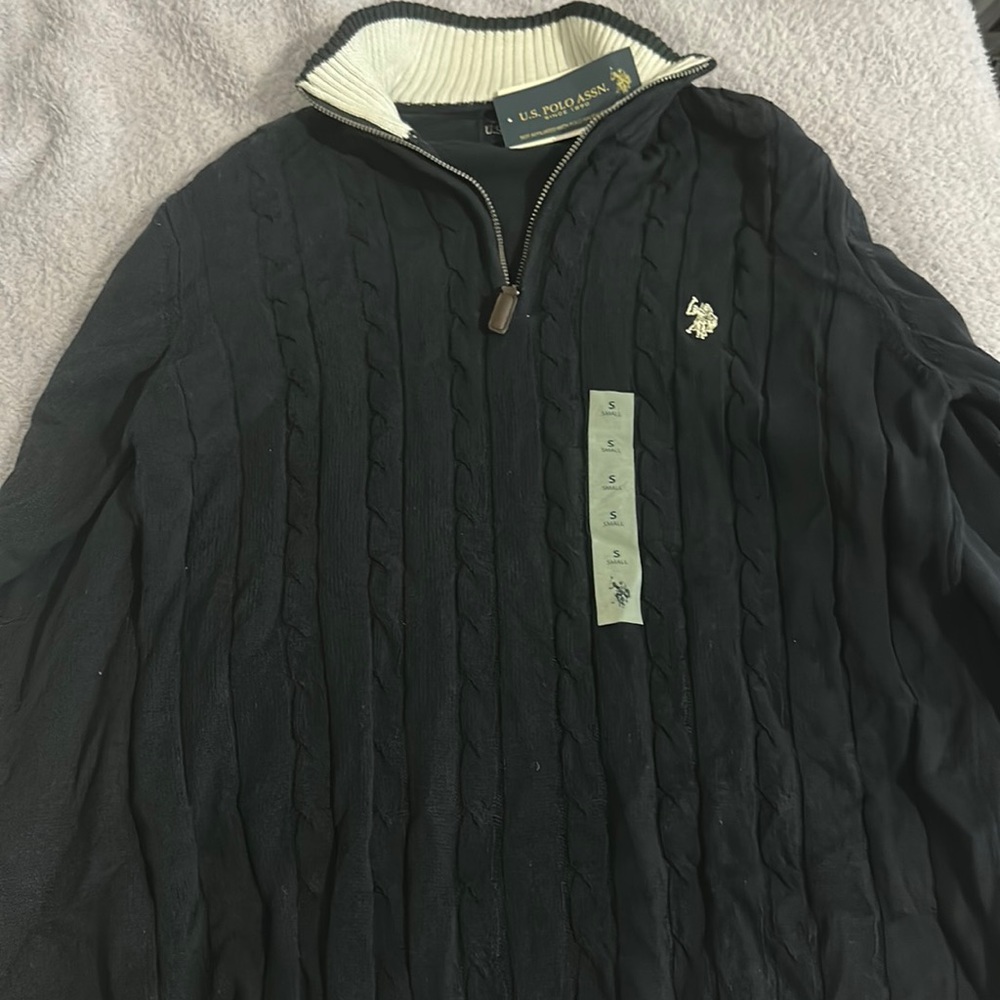 Very nice color and in new condition